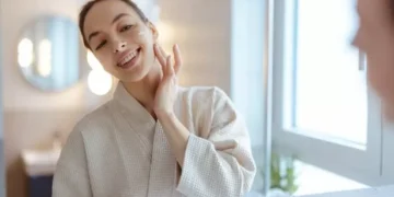 Women’s skin confidence rises as makeup-free lifestyle embraced, new study shows