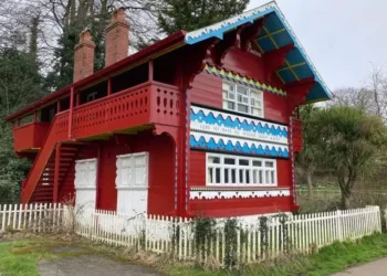 Businessman pulls out of plans to rejuvenate Swansea’s iconic Swiss Cottage