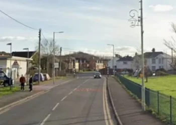 ‘Man with knife’ spotted walking around Welsh village