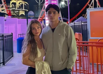 MMA Fighter’s Wife Battles ICE After His Detainment in New York