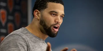 Bears Make Major Trade for Caleb Williams After QB’s Emotional Response to Drew Dalman’s Unexpected Retirement