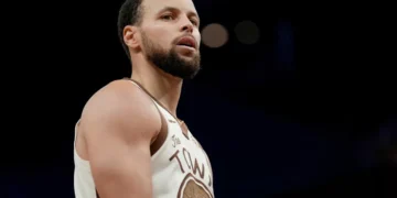 Stephen Curry Sends Heartfelt Message to Warriors Fans After Addressing His Time Coming to an End