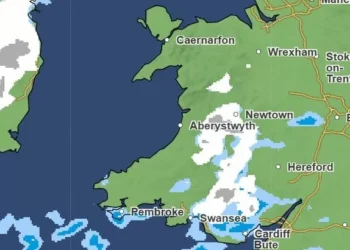Met Office weather maps as big change brings snow and gales to Wales