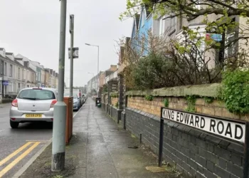Shop stopped from selling alcohol until 2am after police and neighbours step in