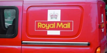 Royal Mail staff immediately call police over ‘pungent’ package