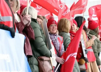 Welsh health workers say they will strike for eight weeks