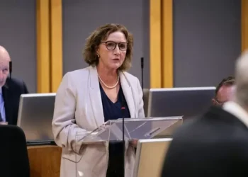 Senedd member reprimanded over rule breach