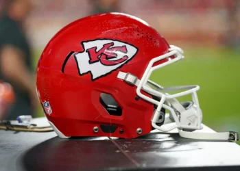 NFL World Rallies Around Ex-Chiefs Star After Tragic Personal Loss