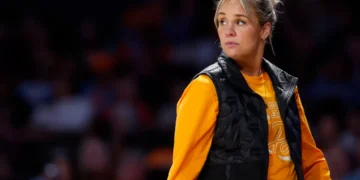 Fans Demand Change After Kim Caldwell Reveals Decision Behind Benching Star Guard Talaysia Cooper