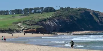 Brit couple die on beach in Australia