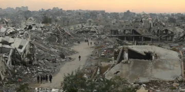 Israel Destroyed Gaza’s Roads and Transit. Now, We Walk Everywhere.