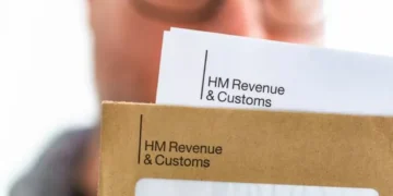 Taxpayers facing £900 HMRC charge ‘if they don’t act’