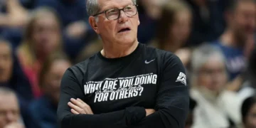 Geno Auriemma Sees Something Not Often Associated With UConn 6 Days Before Selection Sunday