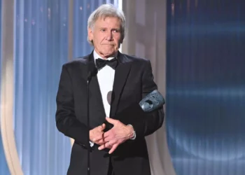 Harrison Ford cries while accepting lifetime achievement award: “I’m indeed a lucky guy”