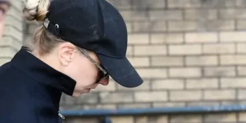 Jury trying policewoman on sex assault allegations is discharged