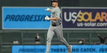 WBC Nightmare: Kyle Teel Walks Off in Pain as White Sox, Italy Hold Breath