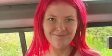 Girl disappears in early hours