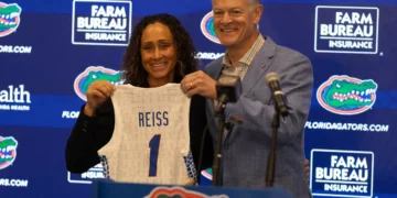 Florida WBB Down to Two Players as Nine Enter Transfer Portal After Coaching Change