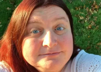 Aldi reconsiders packaging of kids’ pens – after customer complains they are ‘gendered for no reason’