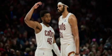 “Still Hurts”: Cavs Face Playoff Uncertainty as 27-Year-Old Star Admits Knee Struggles