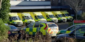 No jobs for newly qualified paramedics trained in Wales