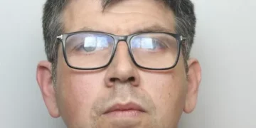 Vile policeman jailed for sexually assaulting homeless single mum