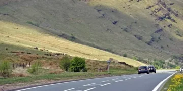 Crash closes A470 to Storey Arms completely