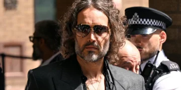 Russell Brand admits to sleeping with a 16-year-old when he was 30: “I think it is exploitative”