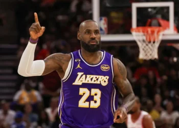 LeBron James to Retire This Season if Lakers End Up Winning the Championship: Report