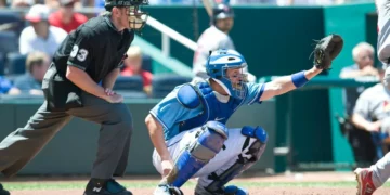 2X MLB All-Star Fires Back After Jason Kelce & Travis Kelce Make Controversial Baseball Remarks