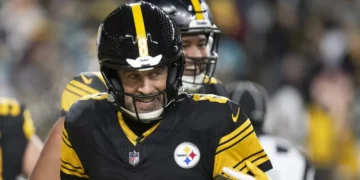 Steelers To Consider Drafting Aaron Rodgers’ Replacement As Insider Identifies Mike McCarthy-Type QBs