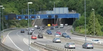 Black, Blue, Red and Purple: What were the routes that were considered to relieve congestion on the M4