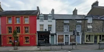 Restaurant named best in Wales to close