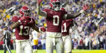 Alabama Defense Makes Statement After Offense Dominates Early Scrimmage: Report
