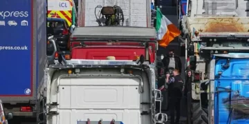 Fuel protests causing huge disruption in Ireland