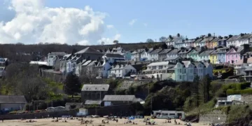 Thousands raised in Welsh seaside town to stop homes being built