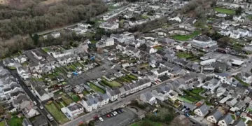 Police handed extra powers to tackle bad behaviour in Welsh town