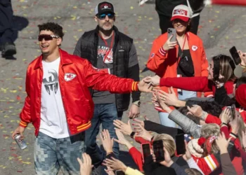 Chiefs Making Aggressive Push to Play Outside America as Patrick Mahomes’ Injury Clouds Seahawks Opener