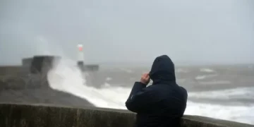Storm Dave weather warning extended to include three new parts of Wales