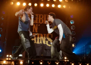 Watch a clip from James McAvoy’s rap comedy ‘California Schemin” – exclusively on NME