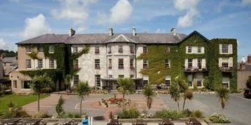 Famous hotel in Welsh seaside resort sold in multi-million-pound deal