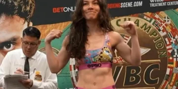 19YO Boxer Details Emotional Family Reaction After Waking Up From Medically Induced Coma