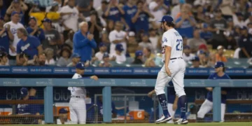 Dodgers Outcast Makes Bold Quest for MLB Return After Signing With Independent Team Linked to Rangers