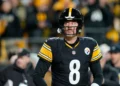 Steelers Legend Issues Warning Against Drafting QB Despite Aaron Rodgers’ Uncertain Status