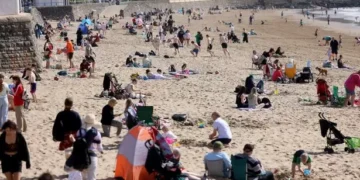 Wales basks in 24C sunshine but forecasters warn a change is on the way
