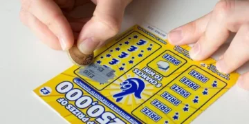 Man splurges £600 on National Lottery Scratchcards but winnings totally floor him