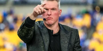 Pat McAfee Slams Anonymous Sources for Blaming Jalen Hurts in Eagles’ Offensive Struggles